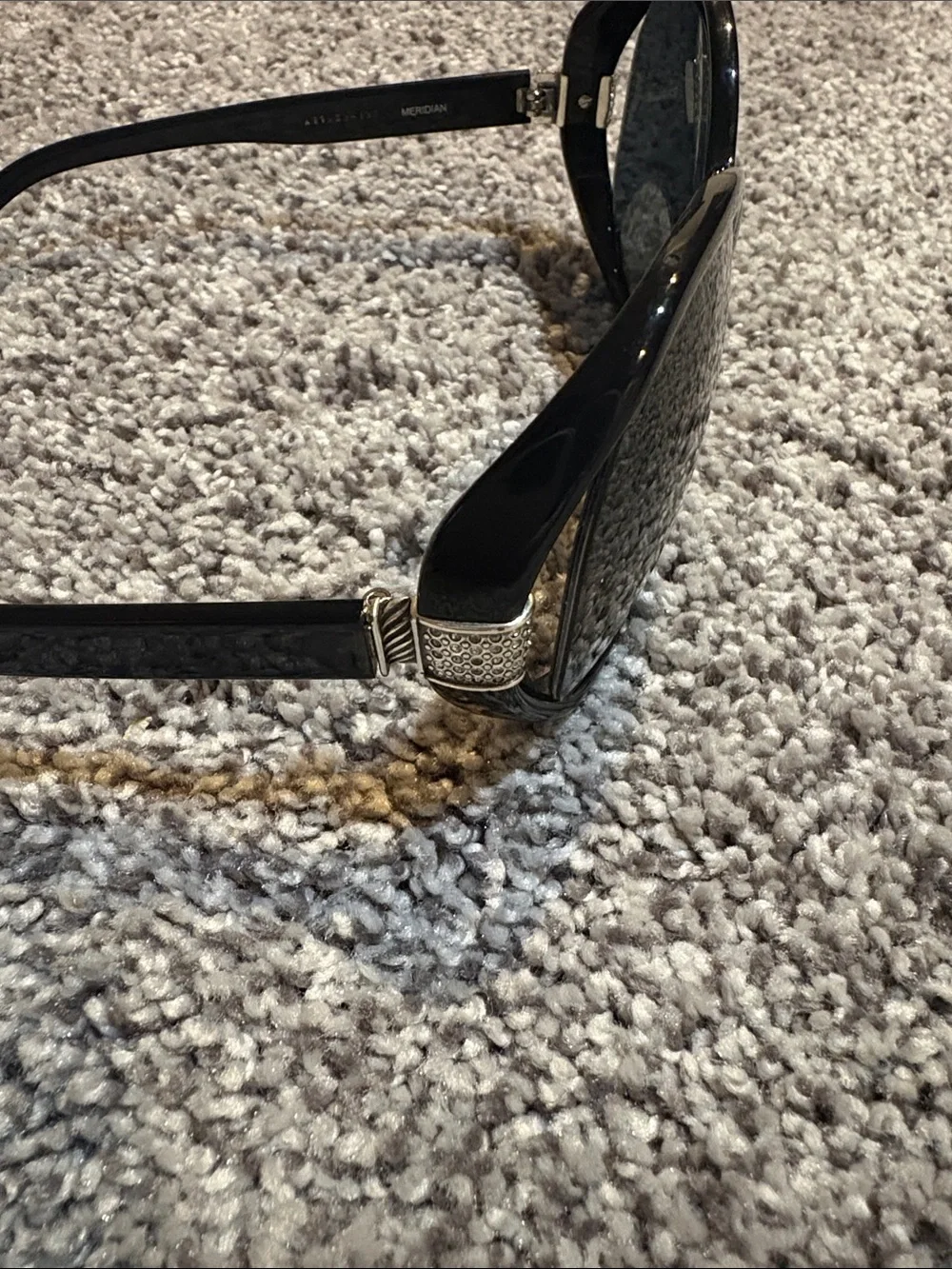 Women’s Brighton Meridian Oval Sunglasses - Classic Everyday Style